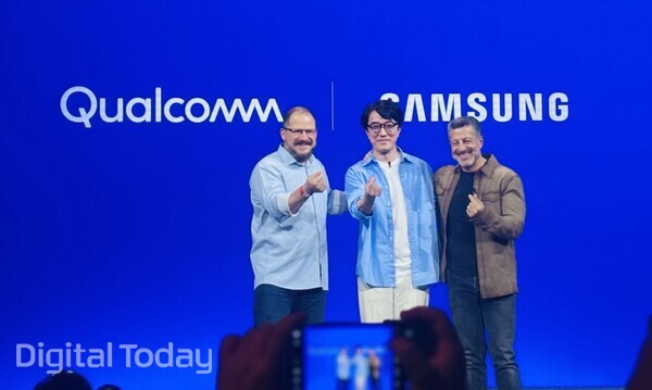 (왼쪽부터) 크리스티아노 아몬 퀄컴 CEO, 최원준 삼성전자 사장, 알렉스 카투지안 퀄컴 모바일, 컴퓨팅 및 XR 그룹 부문장 [사진: 석대건 기자]