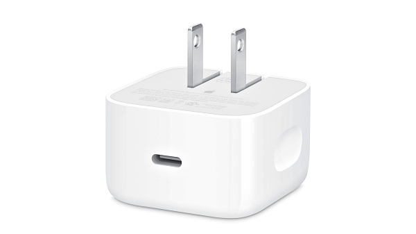 애플이 새로운 40W 고속 충전기 [사진: 애플]