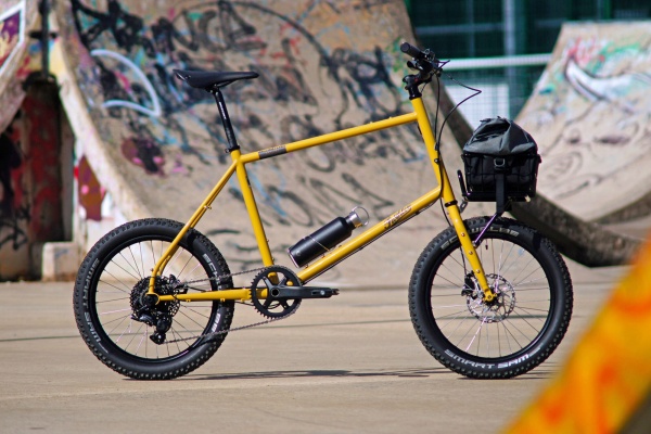 도심 라이딩에 딱...전기자전거 '스카이라인 미니벨로' 주목 - 뉴스 썸네일 이미지