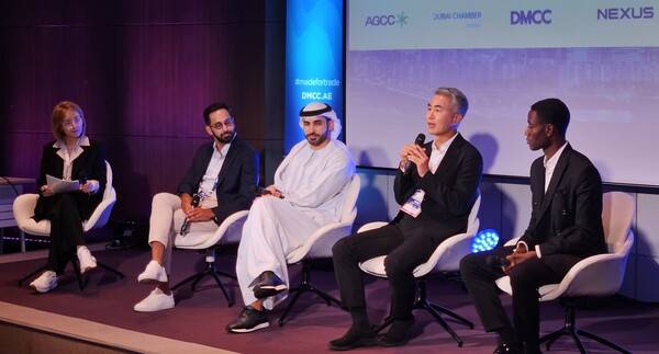 넥써쓰는 장현국 대표가 지난 10일 코엑스에서 열린 두바이복합상품거래소(DMCC)의 '메이드 포 트레이드 라이브' 포럼에 참석했다고 11일 밝혔다. [사진: 넥써쓰]