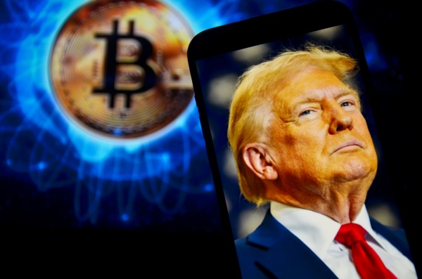 정치권과 암호화폐의 유착 논란이 커지는 가운데, 칸나 의원의 법안이 실제로 입법될 수 있을지 주목된다. [사진: 셔터스톡]