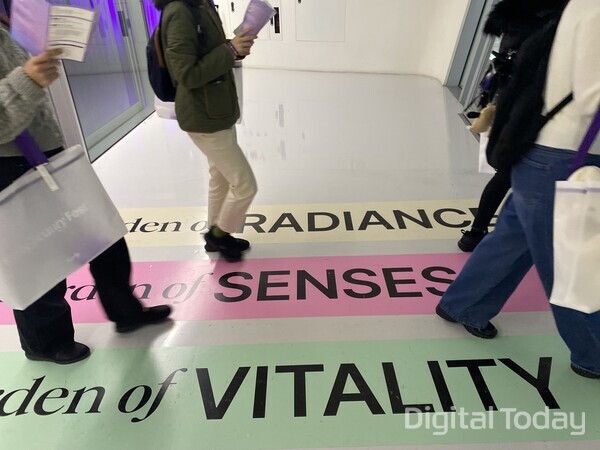 정원의 테마별로 관객 동선을 안내했다. [사진: 디지털투데이 손슬기 기자]