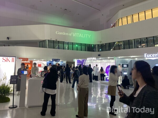 유세린, 에스트라 부스. [사진: 디지털투데이 손슬기 기자]