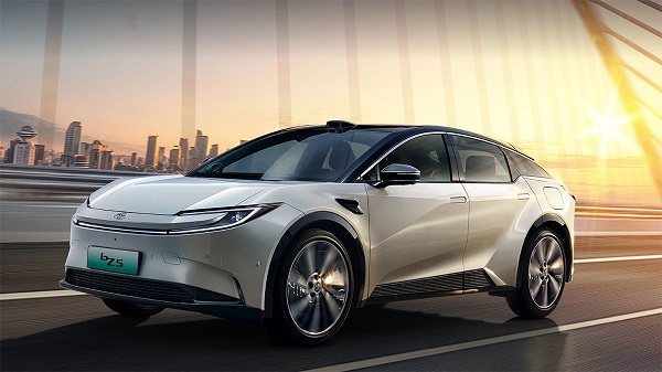 토요타 bZ5 [사진: 토요타]