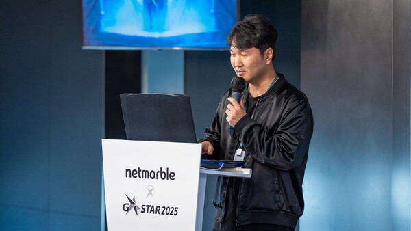 '나 혼자만 레벨업: 카르마' 권도형 넷마블네오 PD가 게임 소개를 하고 있다. [사진: 넷마블]