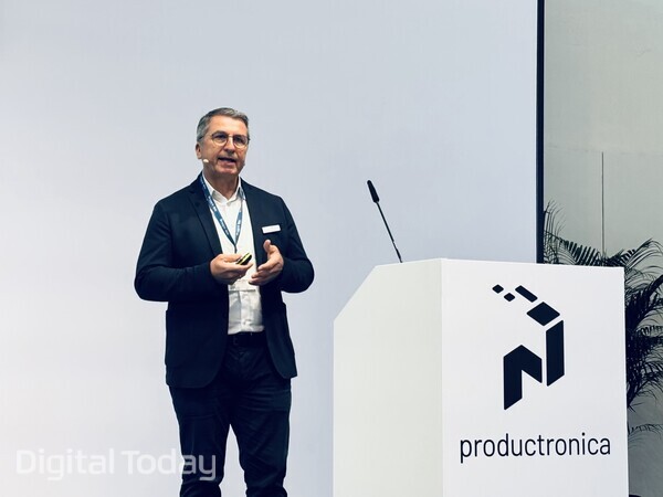 슈바이처일렉트로닉의 토마스 고트발트 CTO [사진: 석대건 기자]