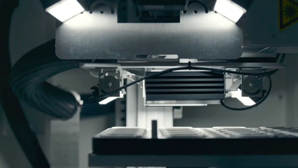 애플의 3D 프린팅 도입은 친환경 제조와 기술 혁신의 변곡점을 보여준다. [사진: 애플]