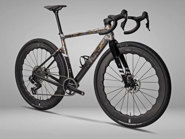 경량 에어로 카본 그래블 바이크 '비살타' [사진: 오피치네 마티오]