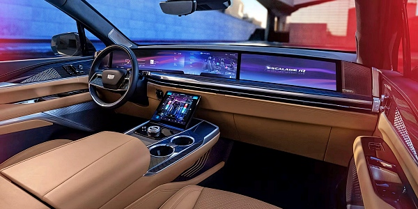 에스컬레이드 IQ 실내 인테이러 [사진: 캐딜락]