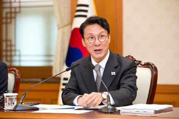 24일 이재명 정부 출범 이후 첫 과학기술관계장관회의가 열렸다. 첫 회의를 주재하는 김민석 국무총리의 모습. [사진: 과학기술정보통신부]