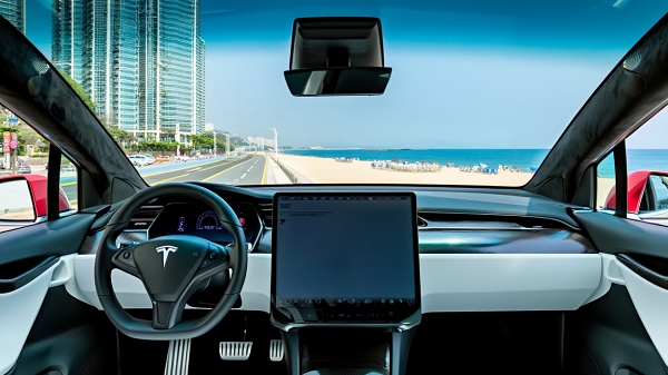 [모빌리티핫이슈] 부산 시내 누빈 테슬라 FSD...中 지커 韓 상륙 - 뉴스 썸네일 이미지