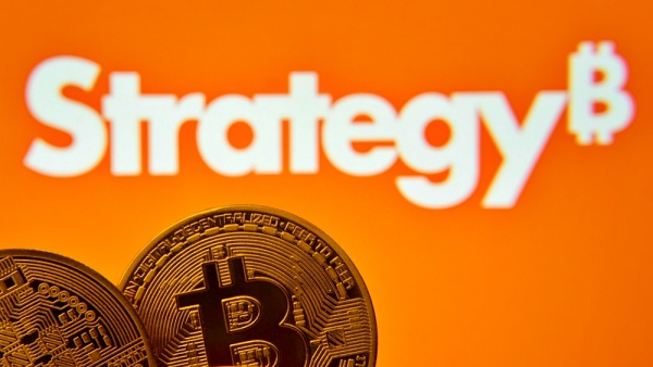 '못 먹어도 GO' 스트래티지…1229 BTC 추가 매입