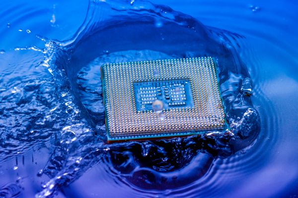 AI 반도체 전쟁의 숨은 기술...냉각 스타트업 유니콘 탄생 - 뉴스 썸네일 이미지