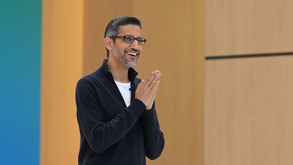 구글 CEO "AI 전환으로 투자 기회 늘어"