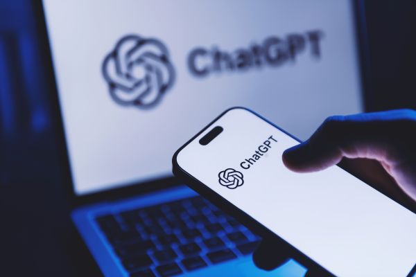 [데일리픽] 美 클래리티법 표결 9월로 연기…챗GPT, 무료 이용자에 텍스트 채팅 무제한 제공