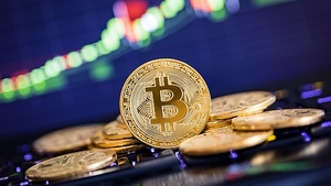 Le prix du Bitcoin tombe en dessous de 40 000 $… continue de baisser après l’approbation de l’ETF
